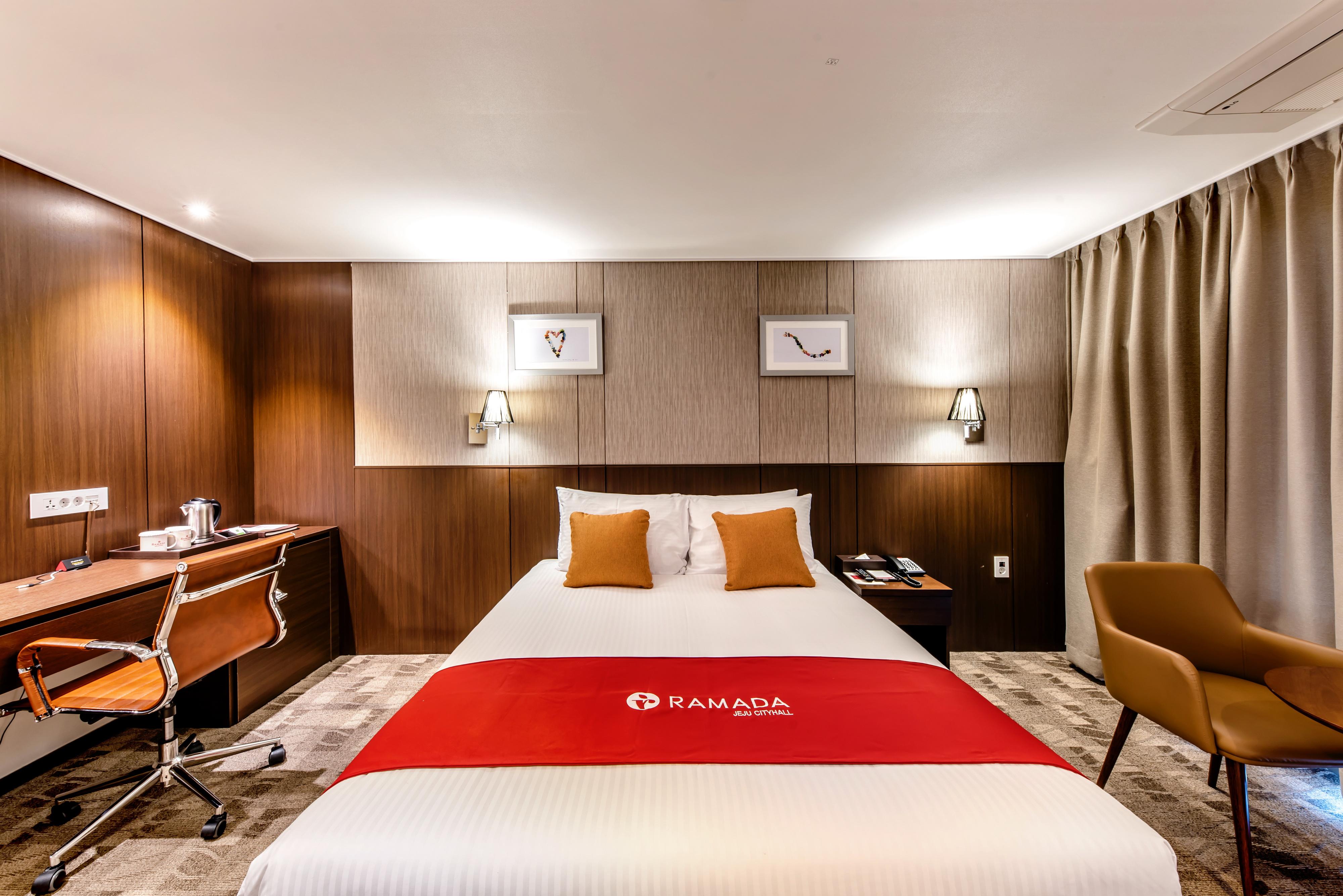 Ramada By Wyndham Jeju City Hall Exteriér fotografie