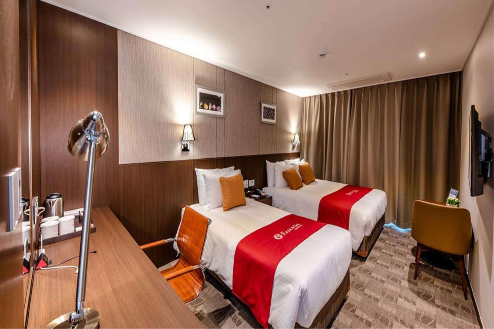 Ramada By Wyndham Jeju City Hall Exteriér fotografie