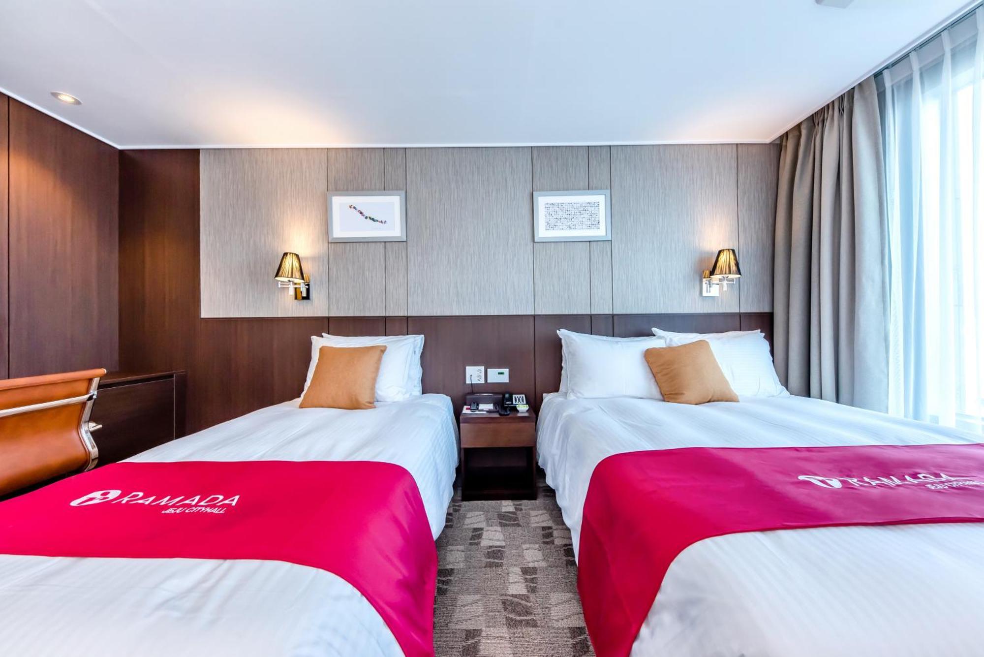 Ramada By Wyndham Jeju City Hall Exteriér fotografie